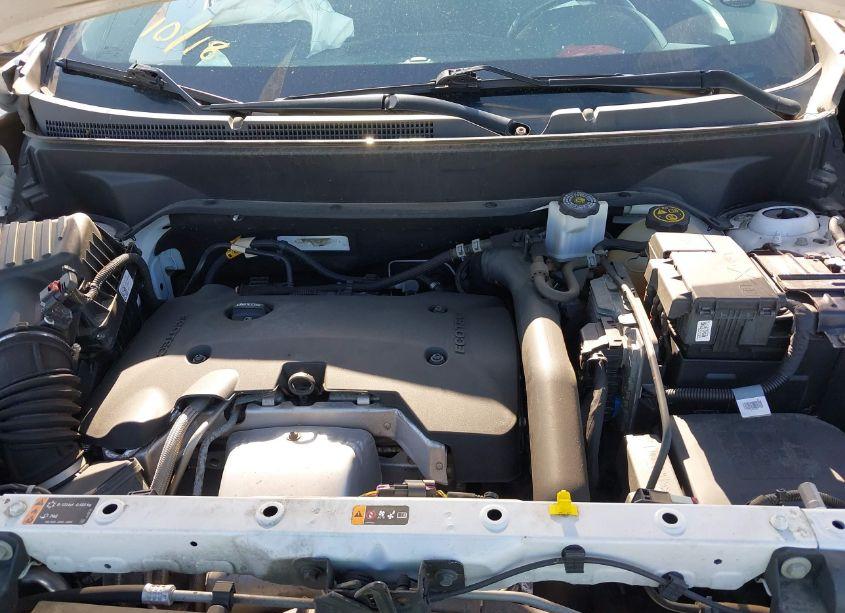 Photo 10 of 2018 Chevrolet Equinox LT (VIN 2GNAXTEX8J6282251)