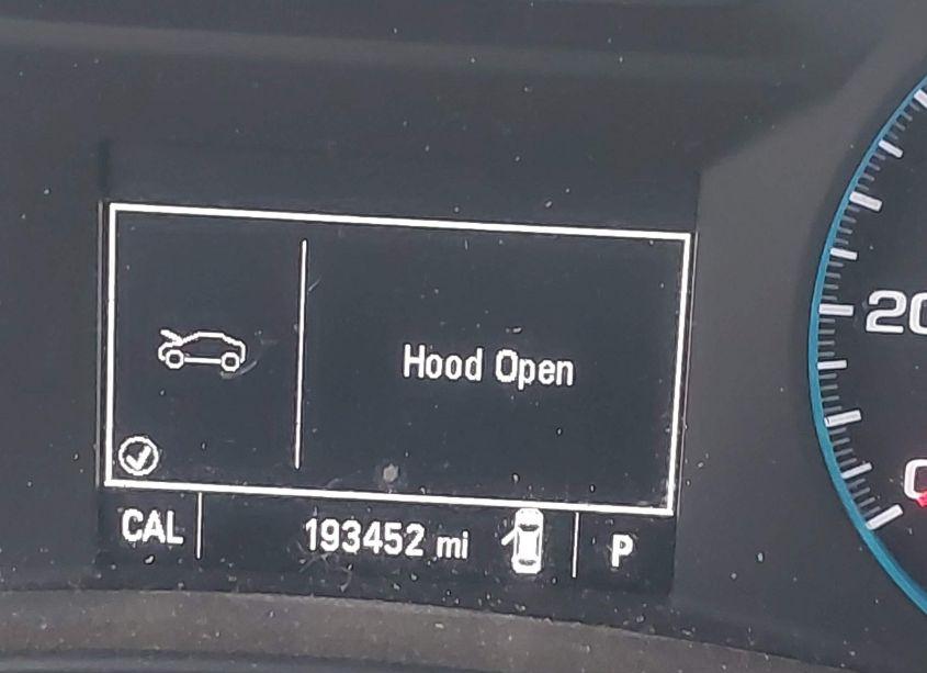 Photo 15 of 2018 Chevrolet Equinox LT (VIN 2GNAXTEX9J6231468)