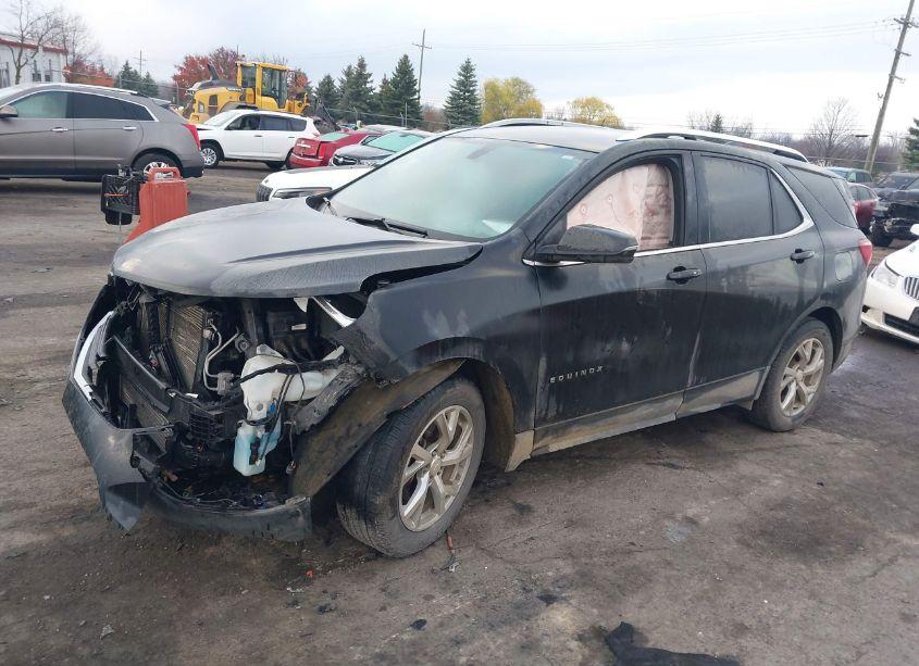 Photo 2 of 2018 Chevrolet Equinox LT (VIN 2GNAXTEX9J6231468)