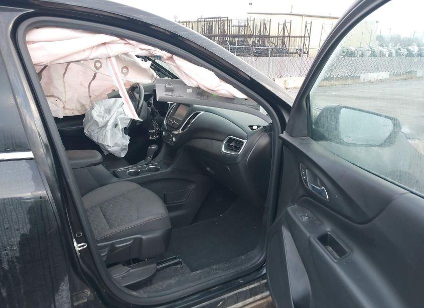 Photo 5 of 2018 Chevrolet Equinox LT (VIN 2GNAXTEX9J6231468)