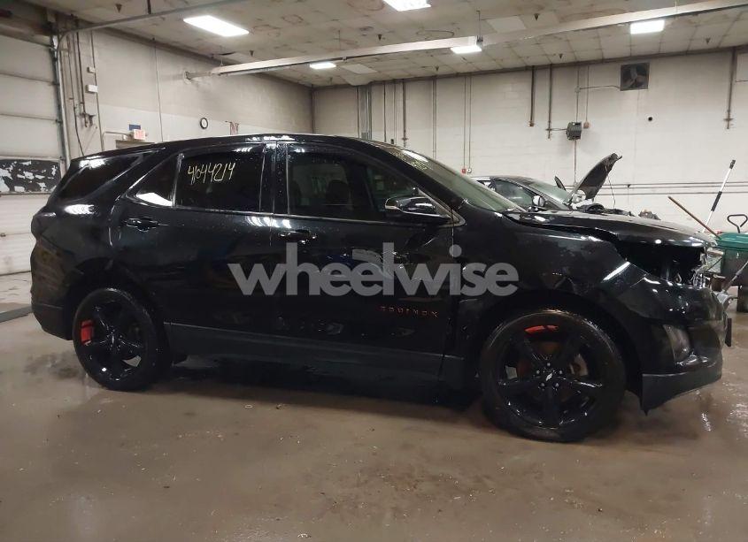 Photo 14 of 2018 Chevrolet Equinox LT (VIN 2GNAXTEX9J6258637)