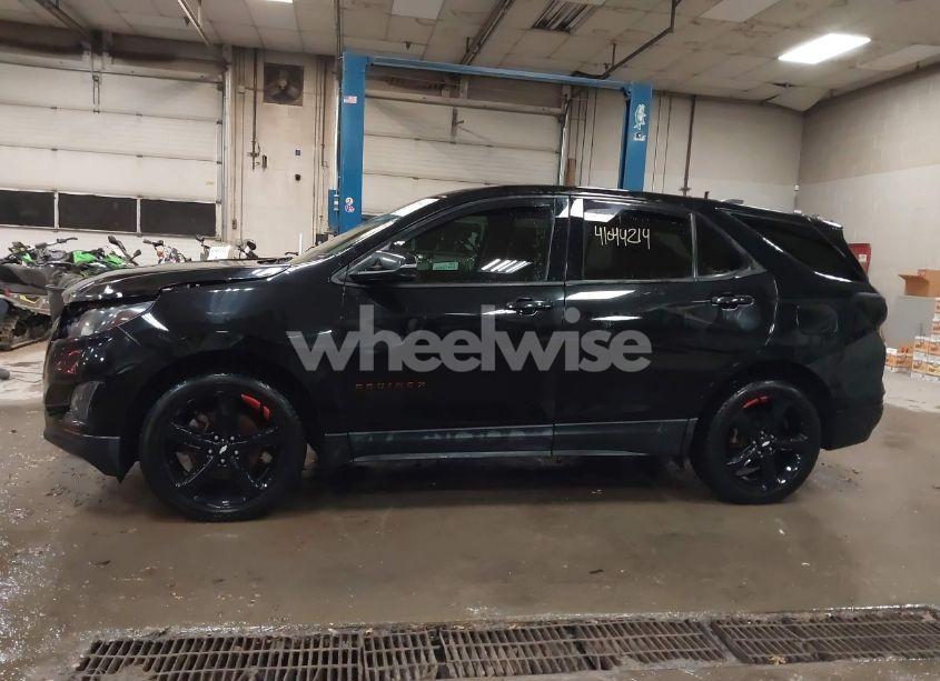 Photo 15 of 2018 Chevrolet Equinox LT (VIN 2GNAXTEX9J6258637)