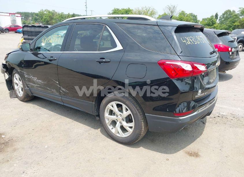 Photo 3 of 2018 Chevrolet Equinox LT (VIN 2GNAXTEX9J6291170)