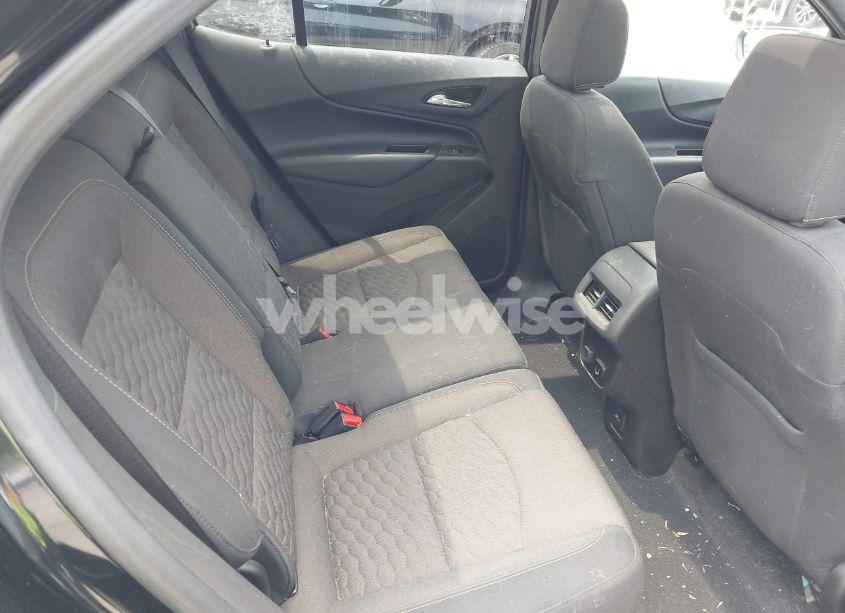 Photo 8 of 2018 Chevrolet Equinox LT (VIN 2GNAXTEX9J6291170)