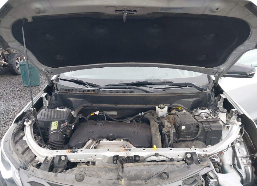 Photo 10 of 2018 Chevrolet Equinox LT (VIN 2GNAXTEX9J6309716)