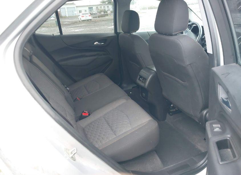 Photo 8 of 2018 Chevrolet Equinox LT (VIN 2GNAXTEX9J6309716)