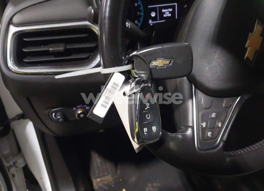 Photo 11 of 2018 Chevrolet Equinox LT (VIN 2GNAXTEX9J6335099)