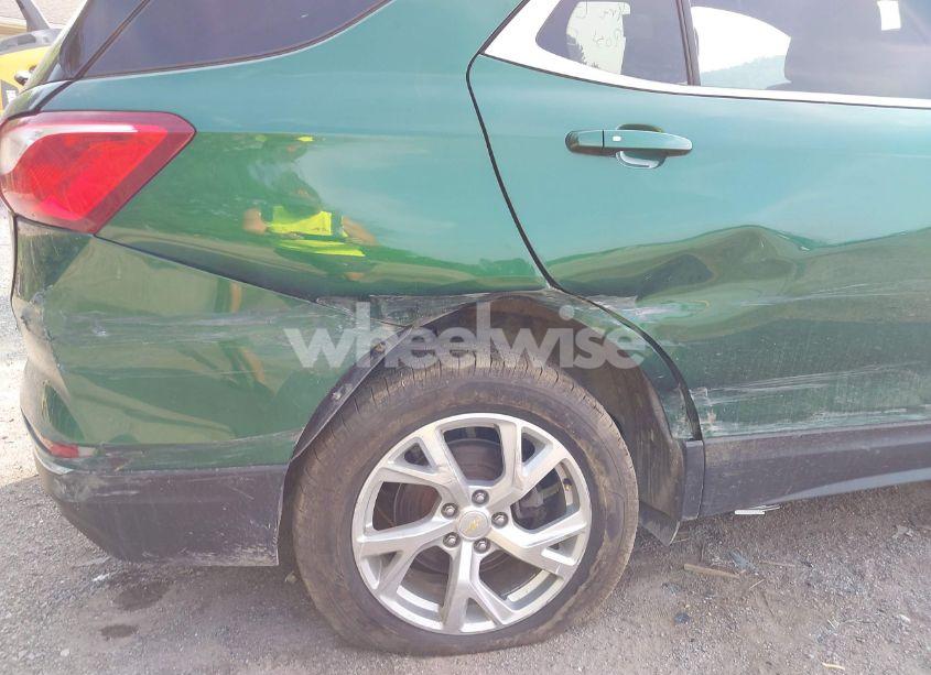 Photo 20 of 2018 Chevrolet Equinox LT (VIN 2GNAXTEXXJ6155520)