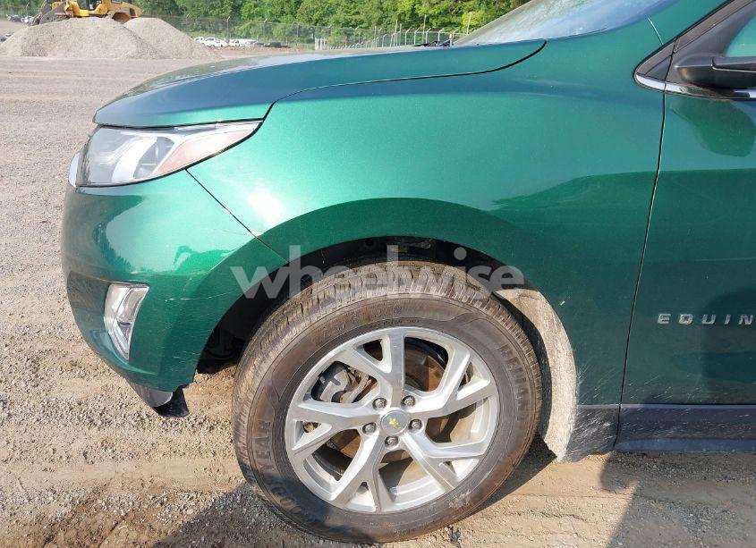 Photo 22 of 2018 Chevrolet Equinox LT (VIN 2GNAXTEXXJ6155520)