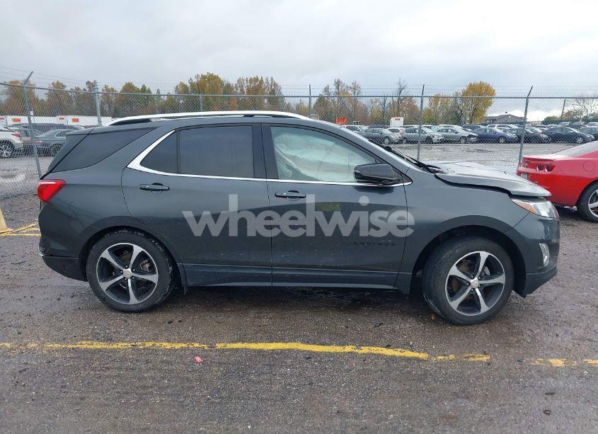 Photo 12 of 2019 Chevrolet Equinox LT (VIN 2GNAXUEV0K6121690)