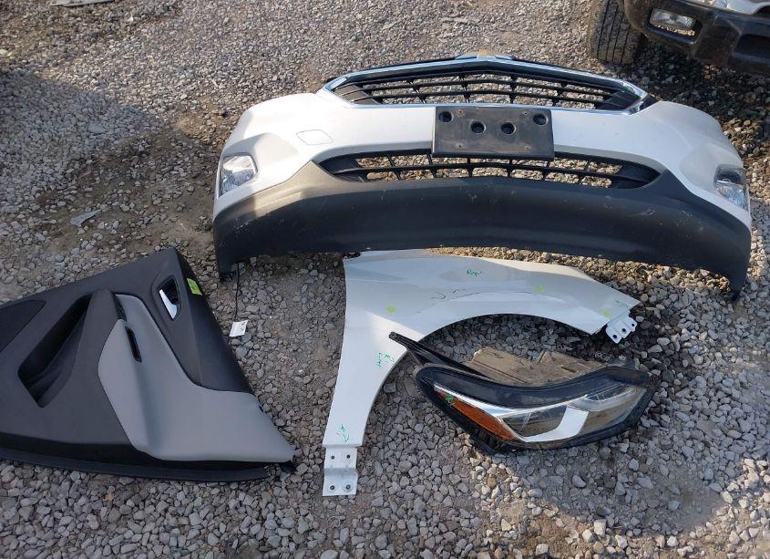 Photo 12 of 2019 Chevrolet Equinox LT (VIN 2GNAXUEV0K6154348)