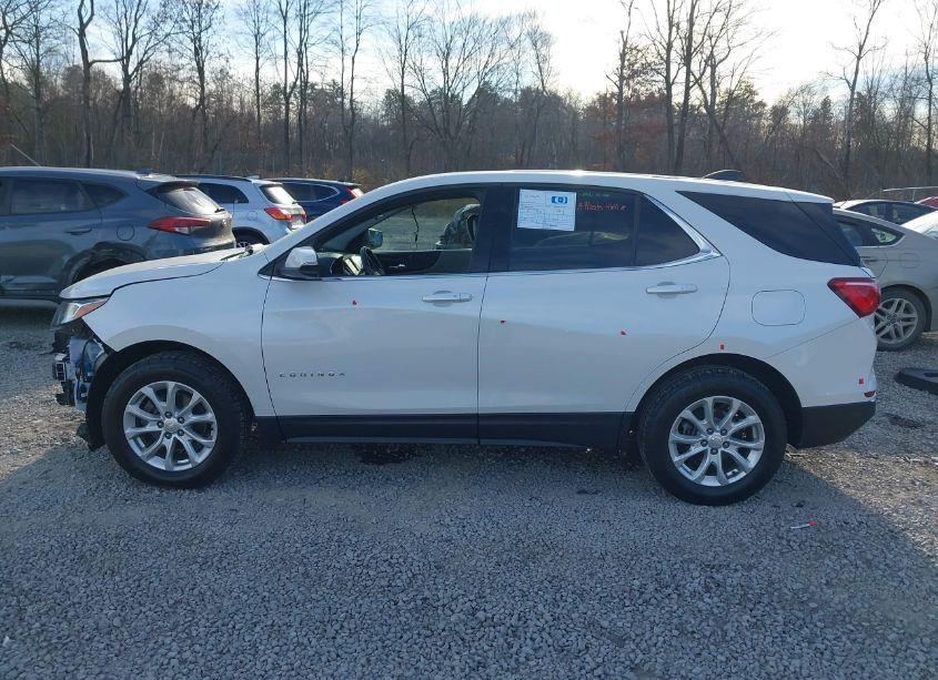 Photo 15 of 2019 Chevrolet Equinox LT (VIN 2GNAXUEV0K6154348)