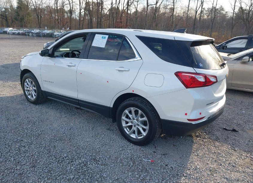 Photo 3 of 2019 Chevrolet Equinox LT (VIN 2GNAXUEV0K6154348)