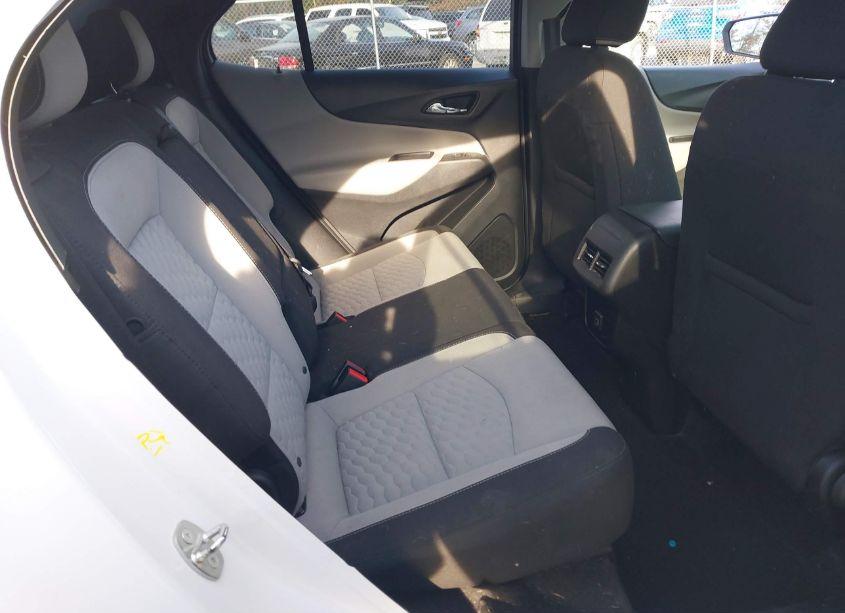 Photo 8 of 2019 Chevrolet Equinox LT (VIN 2GNAXUEV0K6154348)