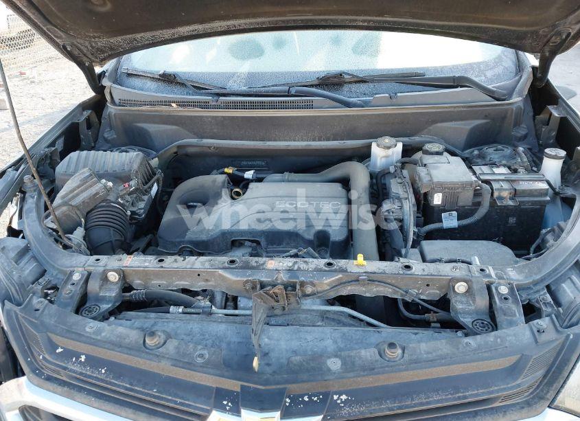 Photo 10 of 2019 Chevrolet Equinox LT (VIN 2GNAXUEV0K6191853)