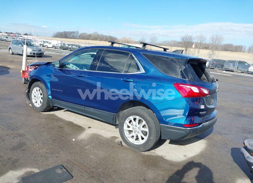 Photo 3 of 2019 Chevrolet Equinox LT (VIN 2GNAXUEV0K6192954)