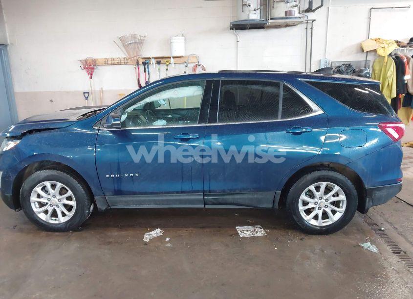 Photo 13 of 2019 Chevrolet Equinox LT (VIN 2GNAXUEV0K6195028)