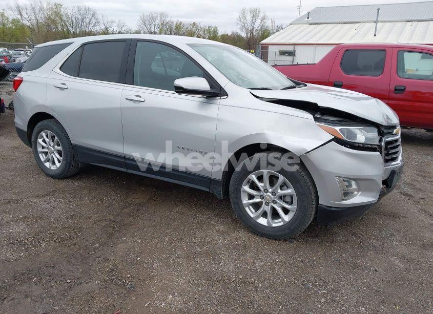2019 Chevrolet Equinox LT (VIN 2GNAXUEV0K6262789) main photo