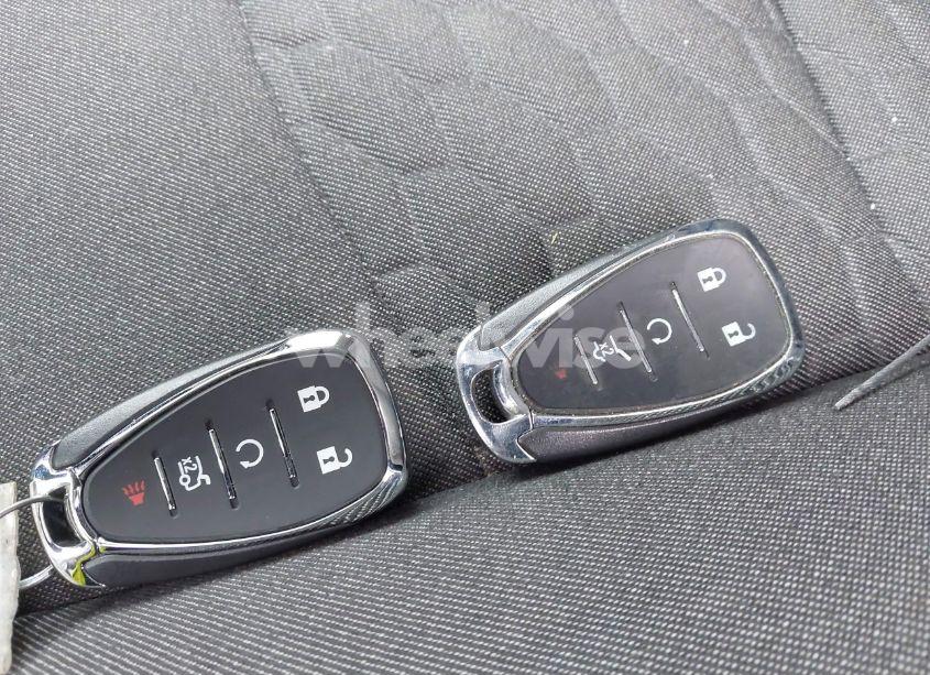 Photo 11 of 2019 Chevrolet Equinox LT (VIN 2GNAXUEV0K6262789)