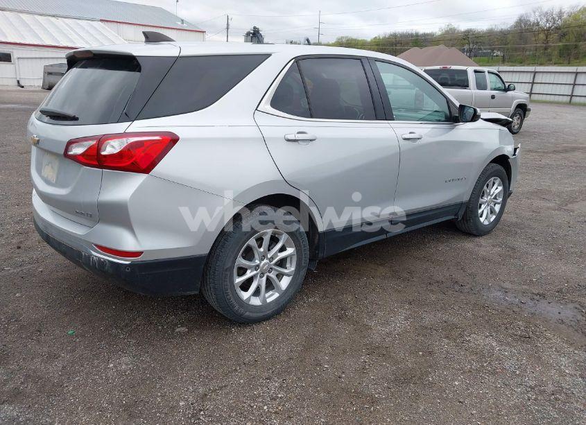 Photo 4 of 2019 Chevrolet Equinox LT (VIN 2GNAXUEV0K6262789)