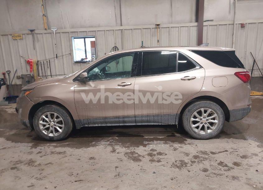 Photo 14 of 2019 Chevrolet Equinox LT (VIN 2GNAXUEV0K6279088)
