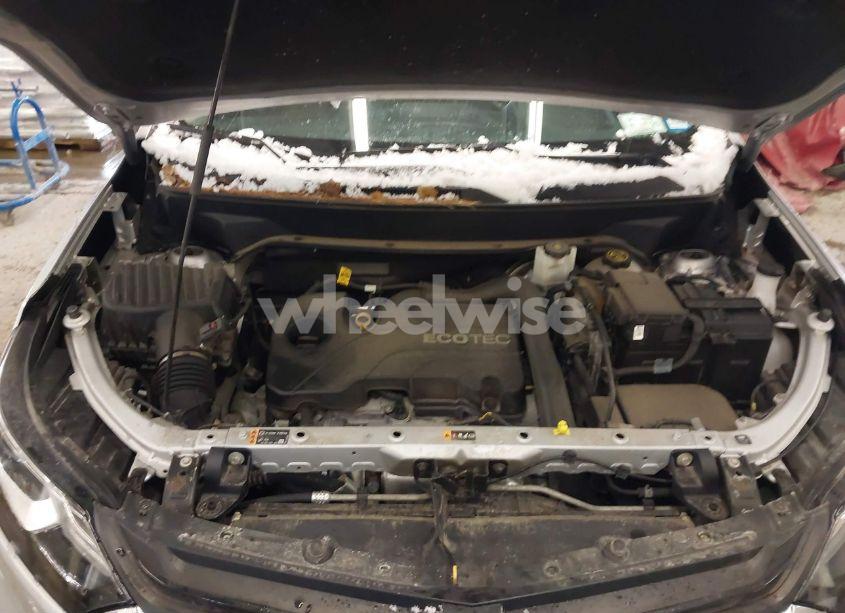 Photo 10 of 2019 Chevrolet Equinox LT (VIN 2GNAXUEV0K6279625)