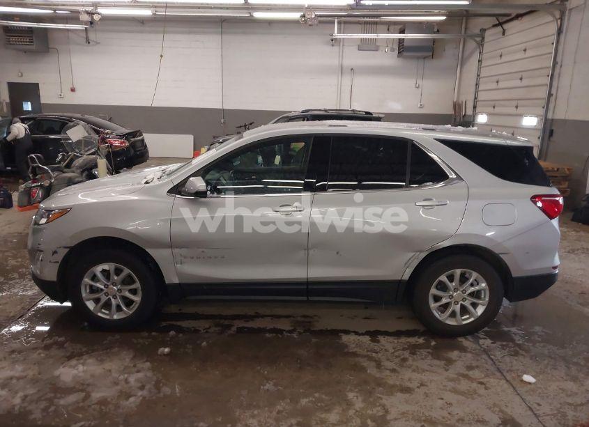 Photo 14 of 2019 Chevrolet Equinox LT (VIN 2GNAXUEV0K6279625)