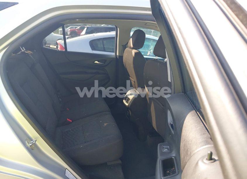 Photo 8 of 2020 Chevrolet Equinox AWD LT 1.5L TURBO (VIN 2GNAXUEV0L6102798)