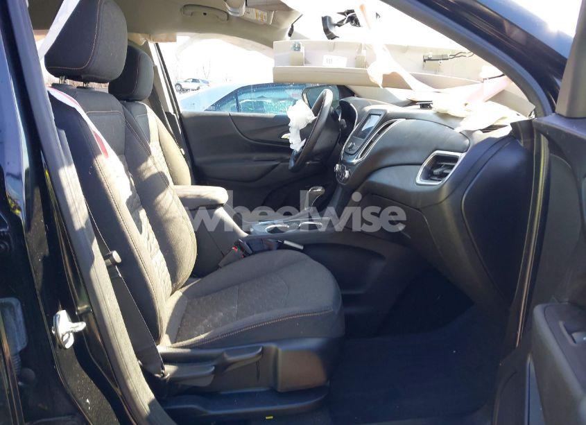 Photo 5 of 2020 Chevrolet Equinox AWD LT 1.5L TURBO (VIN 2GNAXUEV0L6142976)