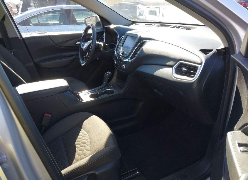 Photo 5 of 2020 Chevrolet Equinox AWD LT 1.5L TURBO (VIN 2GNAXUEV0L6241992)