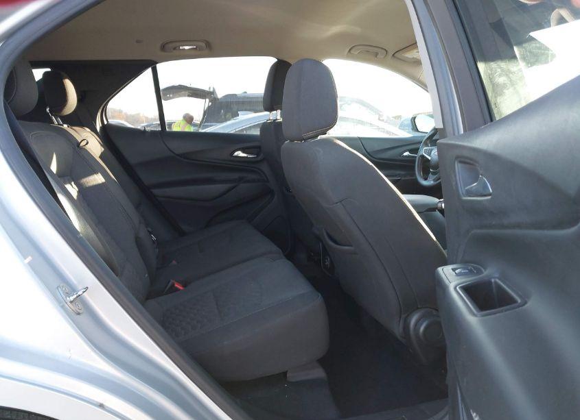 Photo 8 of 2020 Chevrolet Equinox AWD LT 1.5L TURBO (VIN 2GNAXUEV0L6241992)