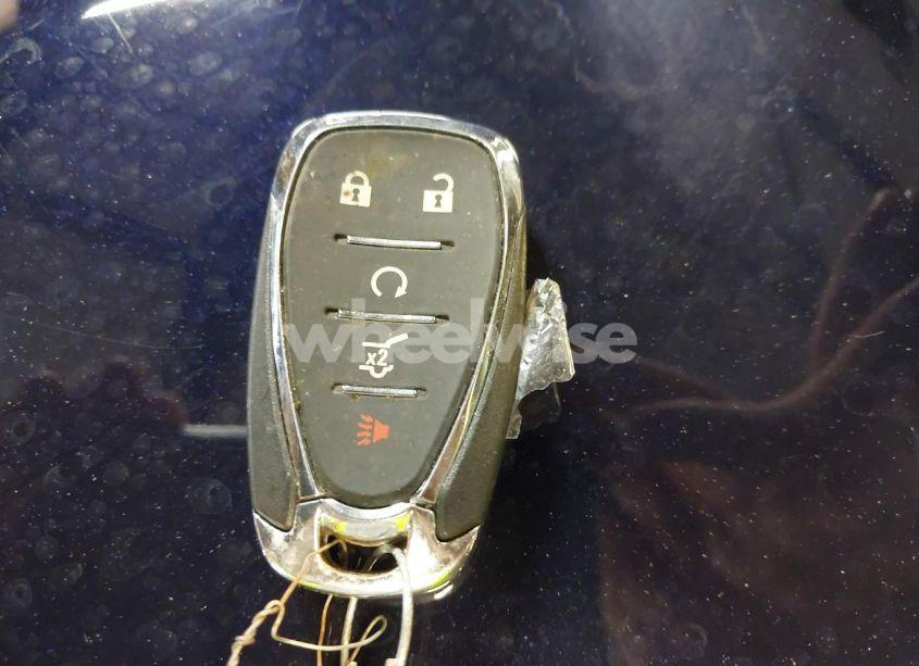 Photo 11 of 2021 Chevrolet Equinox AWD LT (VIN 2GNAXUEV0M6145104)