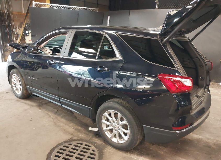 Photo 3 of 2021 Chevrolet Equinox AWD LT (VIN 2GNAXUEV0M6145104)