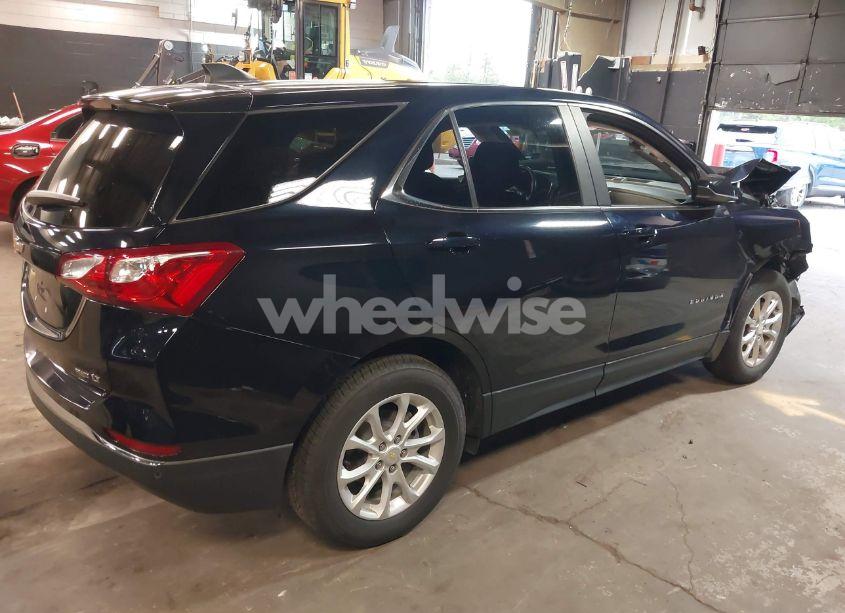 Photo 4 of 2021 Chevrolet Equinox AWD LT (VIN 2GNAXUEV0M6145104)