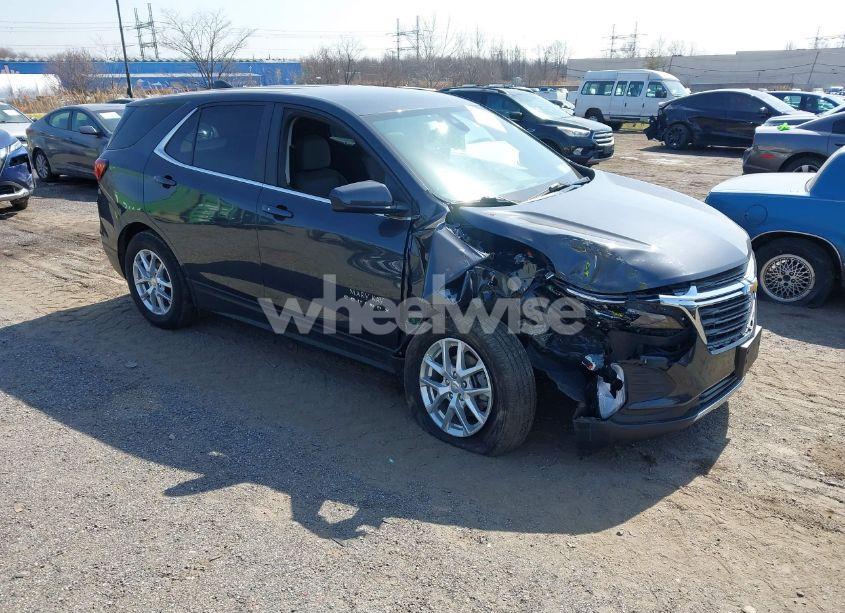 2022 Chevrolet Equinox AWD LT (VIN 2GNAXUEV0N6110449) main photo