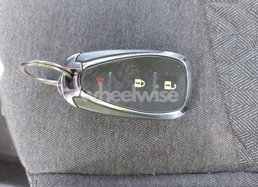 Photo 11 of 2022 Chevrolet Equinox AWD LT (VIN 2GNAXUEV0N6110449)