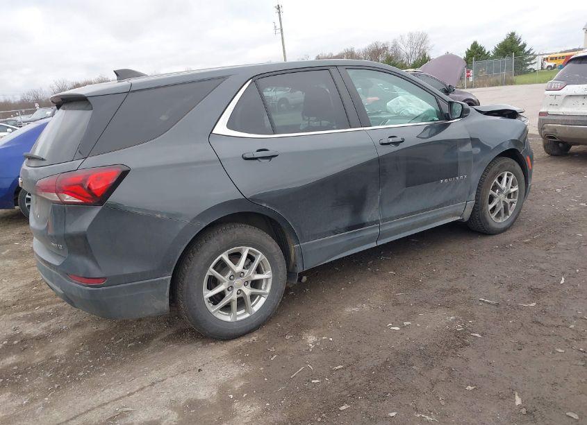 Photo 4 of 2022 Chevrolet Equinox AWD LT (VIN 2GNAXUEV0N6144214)