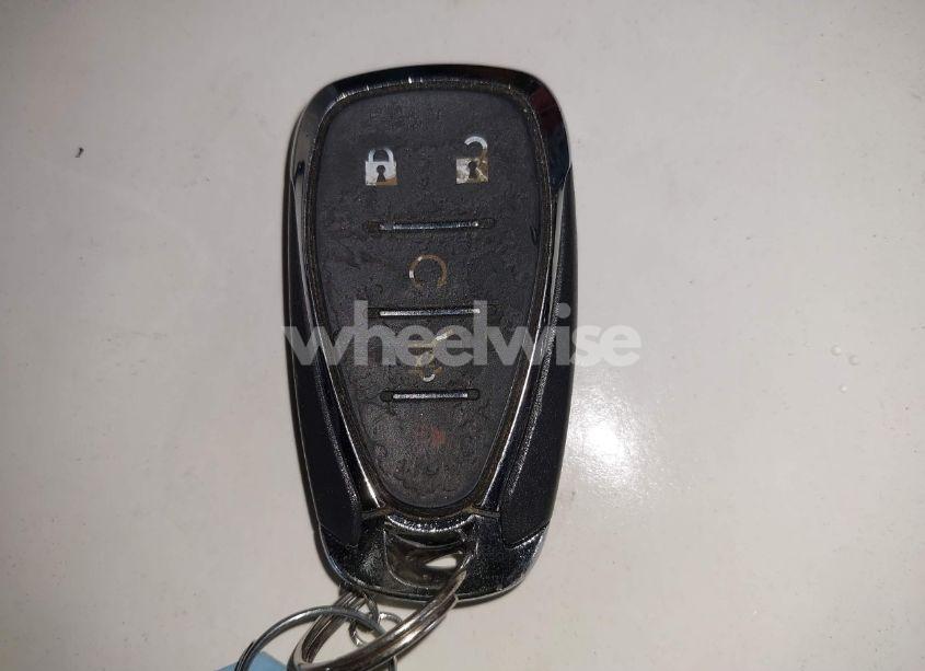 Photo 11 of 2019 Chevrolet Equinox LT (VIN 2GNAXUEV1K6102307)