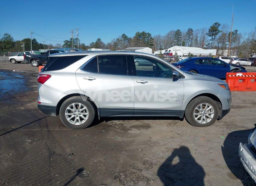 Photo 13 of 2019 Chevrolet Equinox LT (VIN 2GNAXUEV1K6115431)