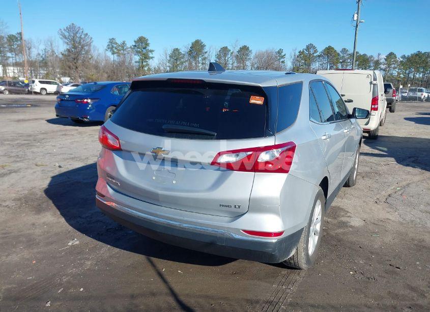 Photo 4 of 2019 Chevrolet Equinox LT (VIN 2GNAXUEV1K6115431)