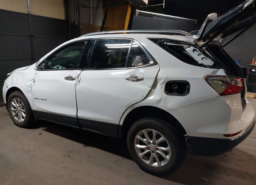 Photo 3 of 2019 Chevrolet Equinox LT (VIN 2GNAXUEV1K6123397)