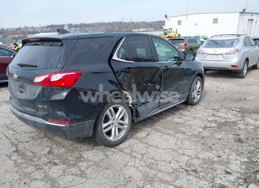 Photo 4 of 2019 Chevrolet Equinox LT (VIN 2GNAXUEV1K6243894)
