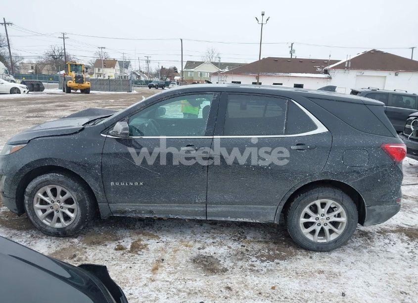 Photo 14 of 2019 Chevrolet Equinox LT (VIN 2GNAXUEV1K6307531)