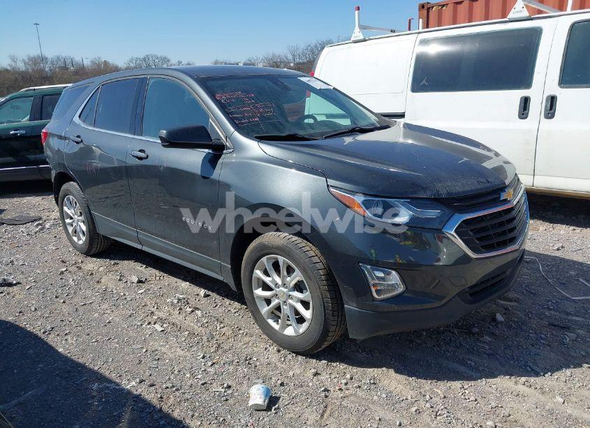 2020 Chevrolet Equinox AWD LT 1.5L TURBO (VIN 2GNAXUEV1L6109355) main photo