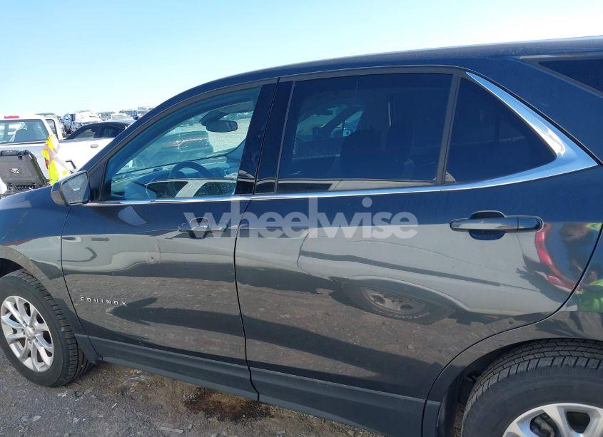 Photo 15 of 2020 Chevrolet Equinox AWD LT 1.5L TURBO (VIN 2GNAXUEV1L6109355)