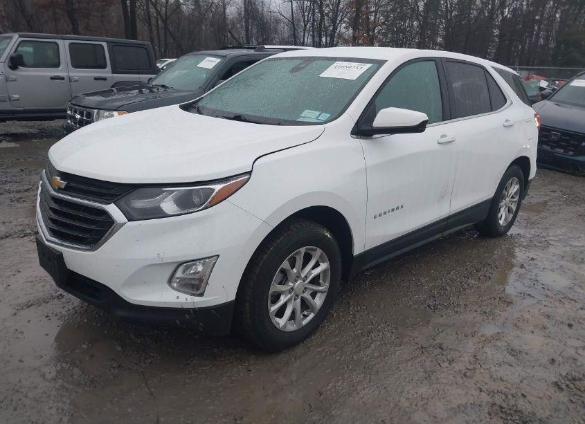 Photo 2 of 2020 Chevrolet Equinox AWD LT 1.5L TURBO (VIN 2GNAXUEV1L6122333)