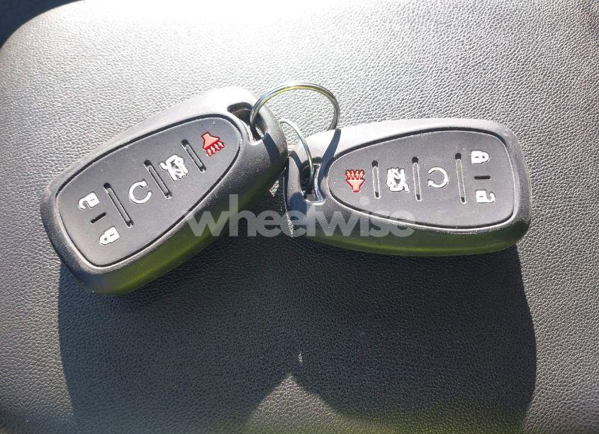 Photo 11 of 2021 Chevrolet Equinox AWD LT (VIN 2GNAXUEV1M6121362)