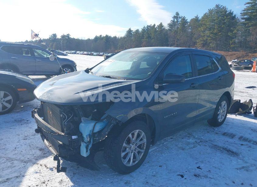 Photo 2 of 2021 Chevrolet Equinox AWD LT (VIN 2GNAXUEV1M6121362)