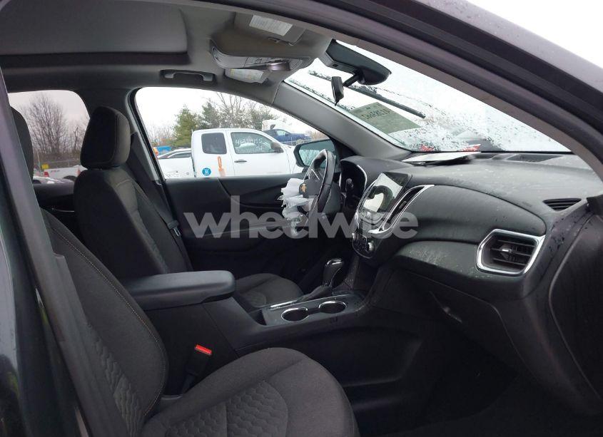 Photo 5 of 2021 Chevrolet Equinox AWD LT (VIN 2GNAXUEV1M6163014)