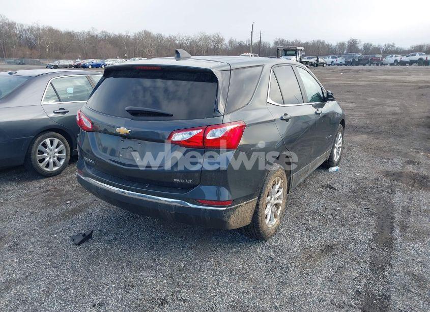 Photo 4 of 2021 Chevrolet Equinox AWD LT (VIN 2GNAXUEV1M6164308)